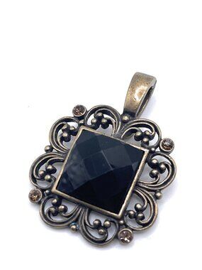 MAYFAIR Retired Premier designs pendant